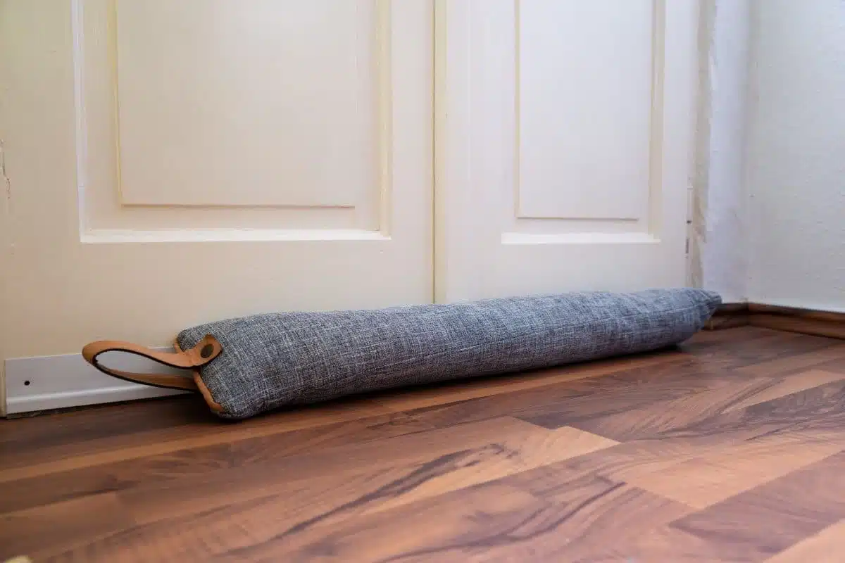 isoler une porte de garage 